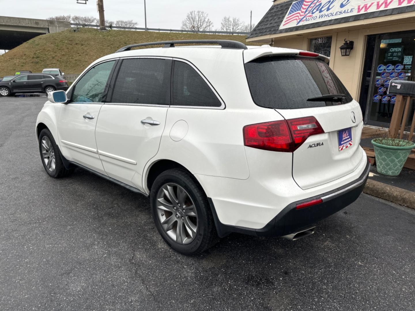 2010 white Acura MDX 6-Spd AT w/Advance and Ent. Pkg (2HNYD2H71AH) with an 3.5L V6 SOHC 24V engine, 6-Speed Automatic transmission, located at 5700 Curlew Drive, Norfolk, VA, 23502, (757) 455-6330, 36.841885, -76.209412 - Photo#3